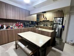 Blk 428A Floral Spring @ Yishun (Yishun), HDB 5 Rooms #558905091